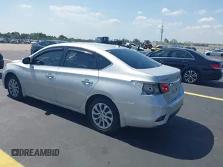2018 Nissan Sentra SV z VIN 3N1AB7AP6JL640210, wystawiony jako IAAI lot #42287203 z przebiegiem 67 060 mil mil oraz . Historia ofert i sprzedaży dostępna na DreamBid. Obrazek 3.