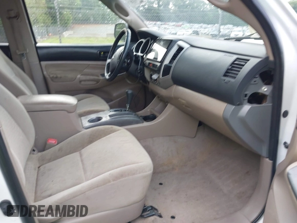 2008 Toyota Tacoma z VIN 5TELU42N18Z552359, wystawiony jako IAAI lot #42269959 z przebiegiem 163 012 mil mil oraz . Historia ofert i sprzedaży dostępna na DreamBid. Obrazek 5.