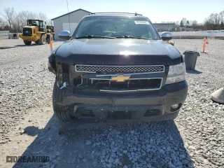 2013 Chevrolet Avalanche LT with VIN 3GNTKFE76DG179301, listed as a Copart auction lot 49106465 with 124,537 mi miles and Salvage Title. Bid and sale history available at carsss.com. Image 5.