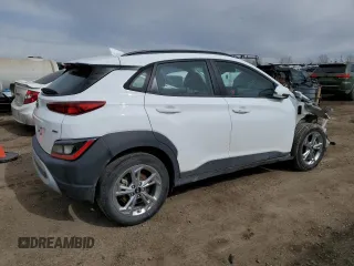 2022 Hyundai Kona SE with VIN KM8K2CAB2NU863916, listed as a Copart auction lot 52426295 with 33,708 mi miles and Salvage Title. Bid and sale history available at carsss.com. Image 3.