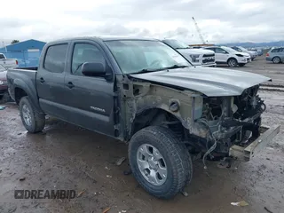 2013 Toyota Tacoma with VIN 3TMLU4EN7DM113315, listed as a IAAI auction lot 41938415 with 228,912 mi miles and . Bid and sale history available at DreamBid. Image 1.