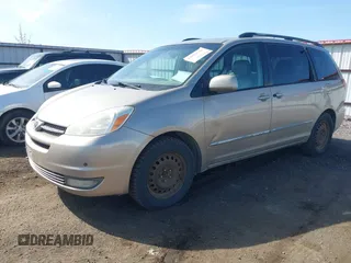 2005 Toyota Sienna XLE with VIN 5TDZA22C15S356467, listed as a IAAI auction lot 42093730 with 227,254 mi miles. Bid and sale history available at carsss.com. Image 2.