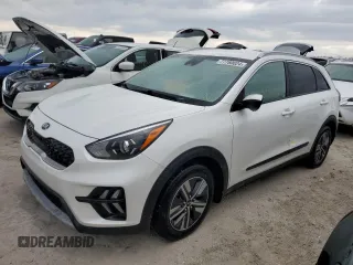 2020 Kia Niro LX with VIN KNDCB3LC0L5399563, listed as a Copart auction lot 77760024 with 84,404 mi miles and Non Repairable. Bid and sale history available at carsss.com. Image 1.