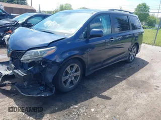 2018 Toyota Sienna SE with VIN 5TDXZ3DC7JS911192, listed as a IAAI auction lot 42210834 with 105,575 mi miles and . Bid and sale history available at DreamBid. Image 2.
