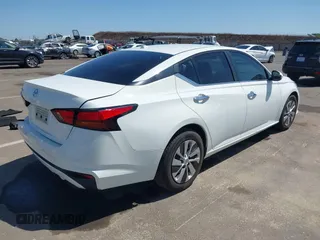 2020 Nissan Altima S z VIN 1N4BL4BV2LC144996, wystawiony jako IAAI lot #42344823 z przebiegiem 94 698 mil mil oraz . Historia ofert i sprzedaży dostępna na DreamBid. Obrazek 4.