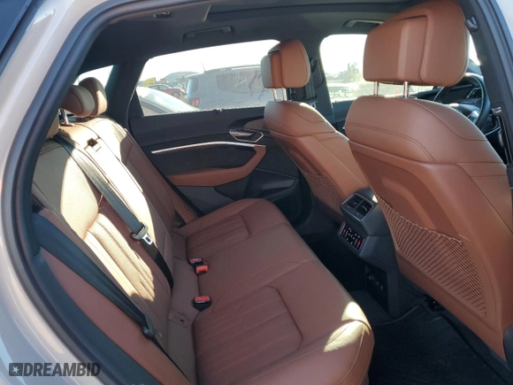 2021 Audi e-tron Prestige with VIN WA1VABGE3MB027942, listed as a Copart auction lot 40094494 with 17,593 mi miles. Bid and sale history available at carsss.com. Image 10.