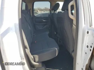 2019 Ram 1500 Tradesman z VIN 1C6SRFCT5KN551271, wystawiony jako Copart lot #46030635 z przebiegiem 116 844 mil mil oraz Szkoda całkowita • Salvage title. Historia ofert i sprzedaży dostępna na DreamBid. Obrazek 10.