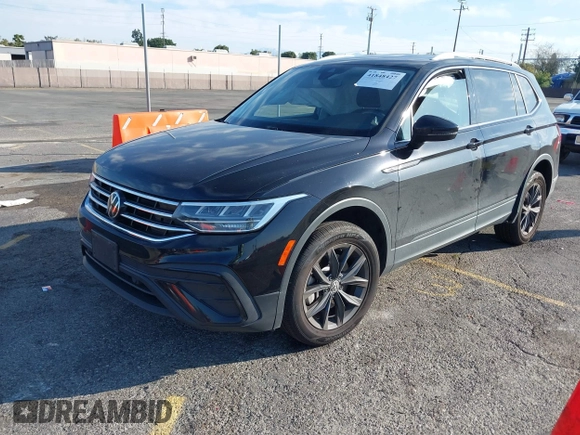 2022 Volkswagen Tiguan SE with VIN 3VV3B7AX5NM042455, listed as a IAAI auction lot 41848427 with 44,631 mi miles and . Bid and sale history available at DreamBid. Image 17.