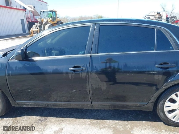 2008 Toyota Avalon XL with VIN 4T1BK36B98U307776, listed as a IAAI auction lot 39482831 with 168,618 mi miles. Bid and sale history available at carsss.com. Image 15.
