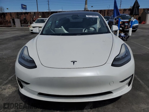 2020 Tesla Model 3 Standard Range Plus z VIN 5YJ3E1EA6LF634067, wystawiony jako Copart lot #50718645 z przebiegiem 26 605 mil mil oraz Szkoda całkowita • Salvage title. Historia ofert i sprzedaży dostępna na DreamBid. Obrazek 5.