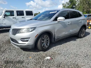 2016 Lincoln MKC Select z VIN 5LMCJ2C93GUJ10990, wystawiony jako Copart lot #63741105 z przebiegiem 158 686 mil mil oraz Szkoda całkowita • Salvage title. Historia ofert i sprzedaży dostępna na DreamBid. Obrazek 1.