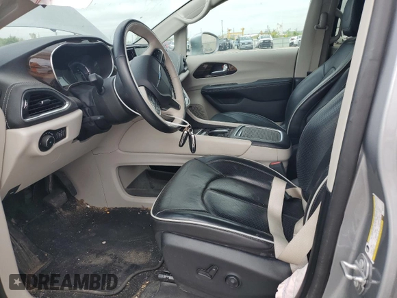 2021 Chrysler Pacifica Hybrid Limited with VIN 2C4RC1S76MR518110, listed as a Copart auction lot 54557065 with 61,908 mi miles and Salvage title. Bid and sale history available at DreamBid. Image 7.