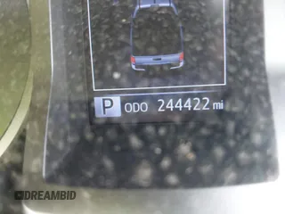 2017 Toyota Tacoma SR5 z VIN 5TFAZ5CN9HX040563, wystawiony jako IAAI lot #42274119 z przebiegiem 244 422 mil mil oraz . Historia ofert i sprzedaży dostępna na DreamBid. Obrazek 15.