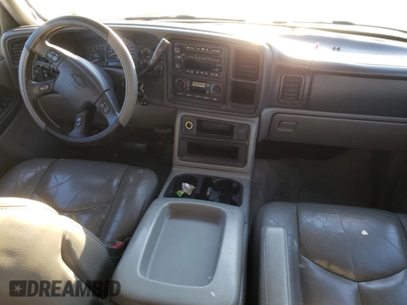 2003 Chevrolet Suburban LT with VIN 3GNGK26U13G239207, listed as a Copart auction lot 83342214 with 147,511 mi miles and Salvage Title. Bid and sale history available at carsss.com. Image 8.