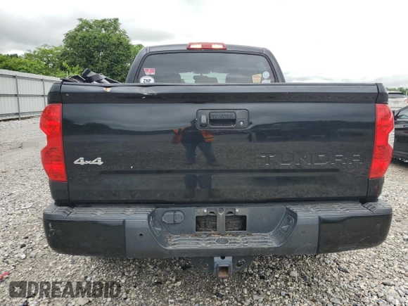 2017 Toyota Tundra Limited z VIN 5TFHW5F1XHX670835, wystawiony jako Copart lot #58166755 z przebiegiem 103 123 mil mil oraz Szkoda całkowita • Salvage title. Historia ofert i sprzedaży dostępna na DreamBid. Obrazek 6.