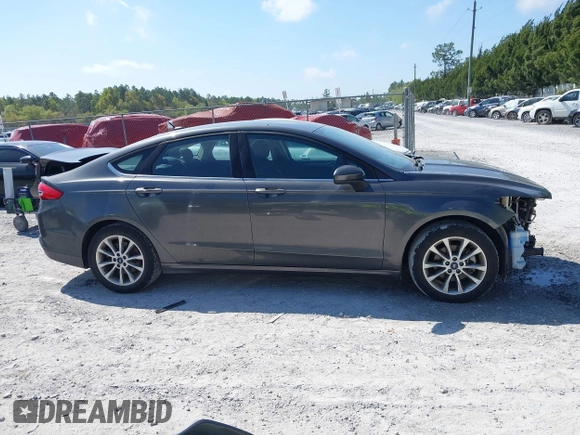 2017 Ford Fusion SE with VIN 3FA6P0HDXHR100346, listed as a IAAI auction lot 41895097 with 89,240 mi miles. Bid and sale history available at carsss.com. Image 14.