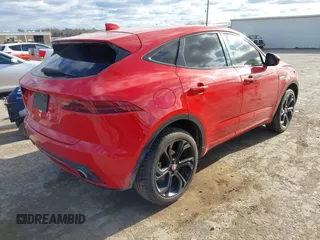 2018 Jaguar E-Pace First Edition z VIN SADFL2FX3J1Z06001, wystawiony jako IAAI lot #41805333 z przebiegiem 85 148 mil mil oraz . Historia ofert i sprzedaży dostępna na DreamBid. Obrazek 4.