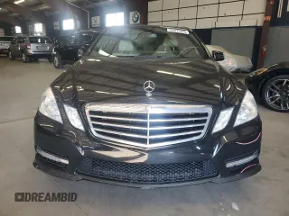 2013 Mercedes-Benz E 350 Luxury with VIN WDDHF8JB1DA726844, listed as a Copart auction lot 62275225 with 86,367 mi miles and Salvage title. Bid and sale history available at DreamBid. Image 5.