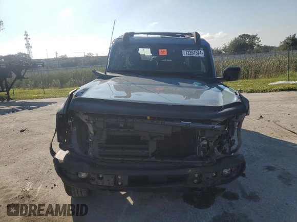 2023 Ford Bronco with VIN 1FMDE5AH3PLB14180, listed as a Copart auction lot 72261574 with 31,442 mi miles and Non Repairable. Bid and sale history available at DreamBid. Image 5.