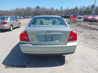 2004 Volvo S80 z VIN YV1TH59HX41360415, wystawiony jako IAAI lot #42133565 z przebiegiem 82 460 mil mil oraz . Historia ofert i sprzedaży dostępna na DreamBid. Obrazek 16.