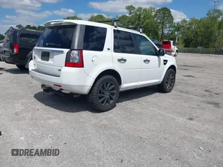 2011 Land Rover LR2 HSE with VIN SALFT2BN4BH263966, listed as a IAAI auction lot 42038664 with 130,305 mi miles and . Bid and sale history available at DreamBid. Image 4.