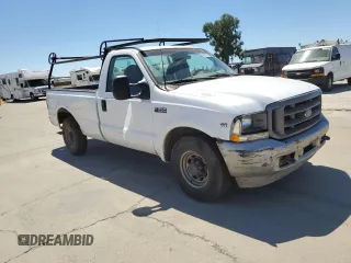 2002 Ford Super Duty F-250 XL with VIN 1FTNF20L72EC58774, listed as a Copart auction lot 66731564 with 262,286 mi miles and Clean Title. Bid and sale history available at carsss.com. Image 4.