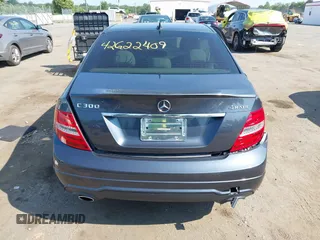 2013 Mercedes-Benz C 300 Sport с VIN WDDGF8AB2DG072641, выставлен на аукционе IAAI как лот 42622409 с пробегом 96 832 миль миль и . История ставок и продаж доступна на DreamBid. Изображение 16.