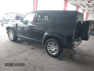 2020 Land Rover Defender S с VIN SALEJEEX6L2017957, выставлен на аукционе IAAI как лот 41205120 с пробегом 33 720 миль миль и . История ставок и продаж доступна на DreamBid. Изображение 3.