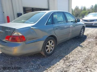 2003 Toyota Avalon XL with VIN 4T1BF28B93U279966, listed as a IAAI auction lot 41894433 with 229,042 mi miles. Bid and sale history available at carsss.com. Image 6.