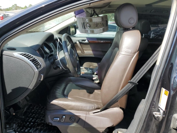2010 Audi Q7 Premium Plus z VIN WA1LMAFE2AD006364, wystawiony jako Copart lot #73230164 z przebiegiem Nie podano mil oraz Szkoda całkowita • Salvage title. Historia ofert i sprzedaży dostępna na DreamBid. Obrazek 7.