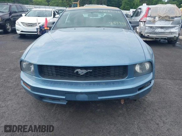 2005 Ford Mustang Deluxe with VIN 1ZVHT84N355253948, listed as a IAAI auction lot 42184141 with 182,119 mi miles and . Bid and sale history available at DreamBid. Image 12.