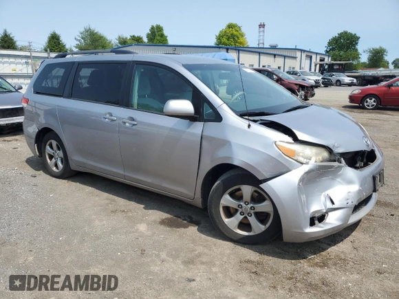 2011 Toyota Sienna LE AAS with VIN 5TDKK3DC0BS172912, listed as a Copart auction lot 59178015 with 137,140 mi miles and Salvage title. Bid and sale history available at DreamBid. Image 4.