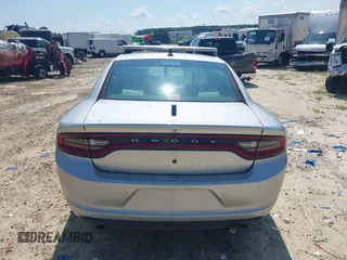 2021 Dodge Charger Police z VIN 2C3CDXAT3MH578330, wystawiony jako IAAI lot #42604008 z przebiegiem 92 856 mil mil oraz . Historia ofert i sprzedaży dostępna na DreamBid. Obrazek 16.