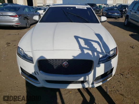 2017 Jaguar XF 35t Premium with VIN SAJBD4BVXHCY30154, listed as a Copart auction lot 76931694 with 95,207 mi miles and Clean Title. Bid and sale history available at carsss.com. Image 5.