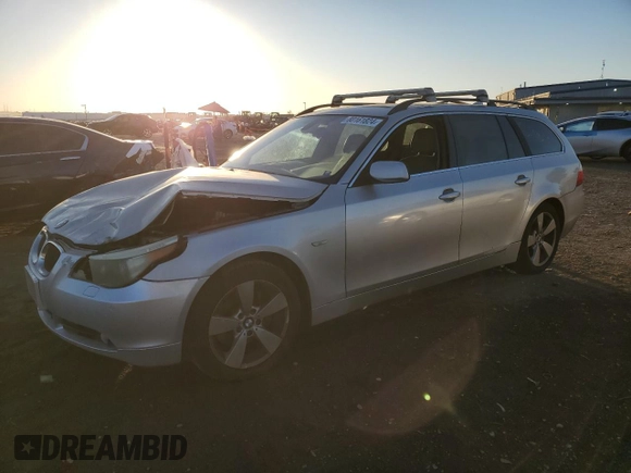 2006 BMW 5 Series 530xi with VIN WBANN73596CN01562, listed as a Copart auction lot 80161824 with 236,013 mi miles and Salvage Title. Bid and sale history available at carsss.com. Image 1.