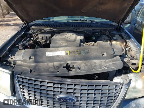 2004 Ford Expedition XLT with VIN 1FMPU16W24LB15591, listed as a IAAI auction lot 41765842 with 188,200 mi miles. Bid and sale history available at carsss.com. Image 10.
