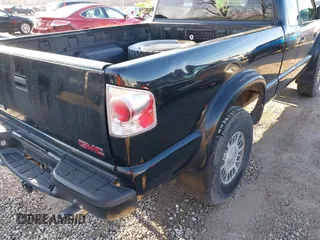 2001 GMC Sonoma with VIN 1GTCT19W518236681, listed as a IAAI auction lot 41685526 with 98,524 mi miles and . Bid and sale history available at DreamBid. Image 13.