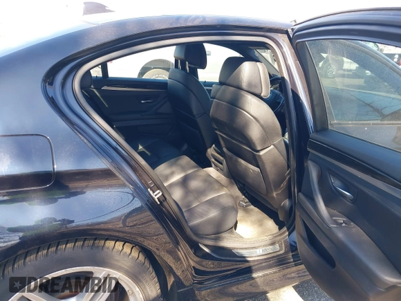 2013 BMW 5 Series 550i xDrive with VIN WBAFU9C52DDY70807, listed as a IAAI auction lot 41902163 with 92,021 mi miles and . Bid and sale history available at carsss.com. Image 8.