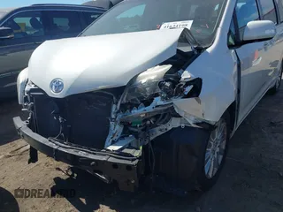 2017 Toyota Sienna XLE Auto Access Seat with VIN 5TDYZ3DCXHS779396, listed as a IAAI auction lot 41634198 with 99,283 mi miles and . Bid and sale history available at DreamBid. Image 6.