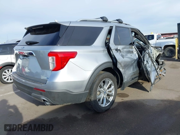2020 Ford Explorer Limited with VIN 1FMSK8FH6LGB77156, listed as a IAAI auction lot 41806833 with 71,486 mi miles. Bid and sale history available at carsss.com. Image 4.