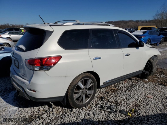 2014 Nissan Pathfinder SV with VIN 5N1AR2MM4EC714007, listed as a Copart auction lot 45020275 with 159,105 mi miles and Salvage Title. Bid and sale history available at carsss.com. Image 3.