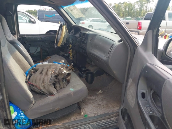 2000 Ford Ranger XL with VIN 1FTZR15V7YPA99801, listed as a IAAI auction lot 42577042 with 247,905 mi miles and . Bid and sale history available at DreamBid. Image 5.