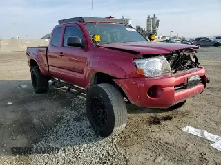 2005 Toyota Tacoma PreRunner with VIN 5TETU62N25Z045378, listed as a Copart auction lot 45417655 with 178,711 mi miles and Salvage title. Bid and sale history available at DreamBid. Image 10.