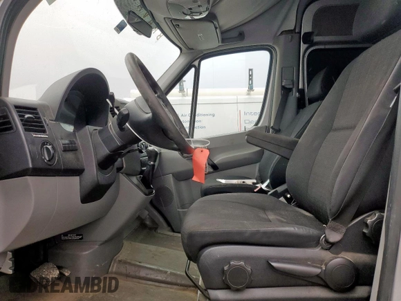 2014 Mercedes-Benz Sprinter with VIN WDZPE8DC1E5894765, listed as a Copart auction lot 44418195 with 138,738 mi miles and Salvage Title. Bid and sale history available at DreamBid. Image 7.