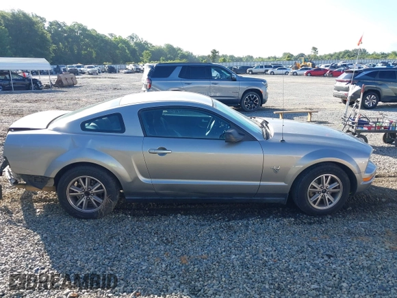 2009 Ford Mustang with VIN 1ZVHT80N495114004, listed as a IAAI auction lot 42518913 with 184,030 mi miles and . Bid and sale history available at DreamBid. Image 14.