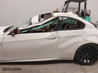 2011 BMW M3 with VIN WBSKG9C57BE368576, listed as a IAAI auction lot 41412805 with 1 mi miles. Bid and sale history available at carsss.com. Image 14.