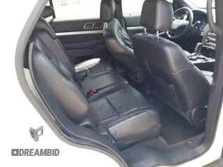 2017 Ford Explorer XLT with VIN 1FM5K7D89HGE21643, listed as a IAAI auction lot 42080182 with 125,437 mi miles and . Bid and sale history available at carsss.com. Image 8.