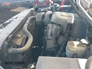 2009 Chevrolet Suburban 1LT z VIN 1GNFC26039J123309, wystawiony jako IAAI lot #42855993 z przebiegiem 267 168 mil mil oraz . Historia ofert i sprzedaży dostępna na DreamBid. Obrazek 15.