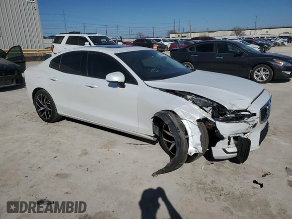 2020 Volvo S60 Momentum with VIN 7JR102FK7LG038685, listed as a Copart auction lot 48629725 with 55,746 mi miles and Salvage Title. Bid and sale history available at carsss.com. Image 4.