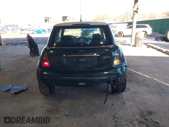 2002 MINI Hardtop with VIN WMWRC33472TC34913, listed as a IAAI auction lot 41599382 with 150,177 mi miles and . Bid and sale history available at DreamBid. Image 16.